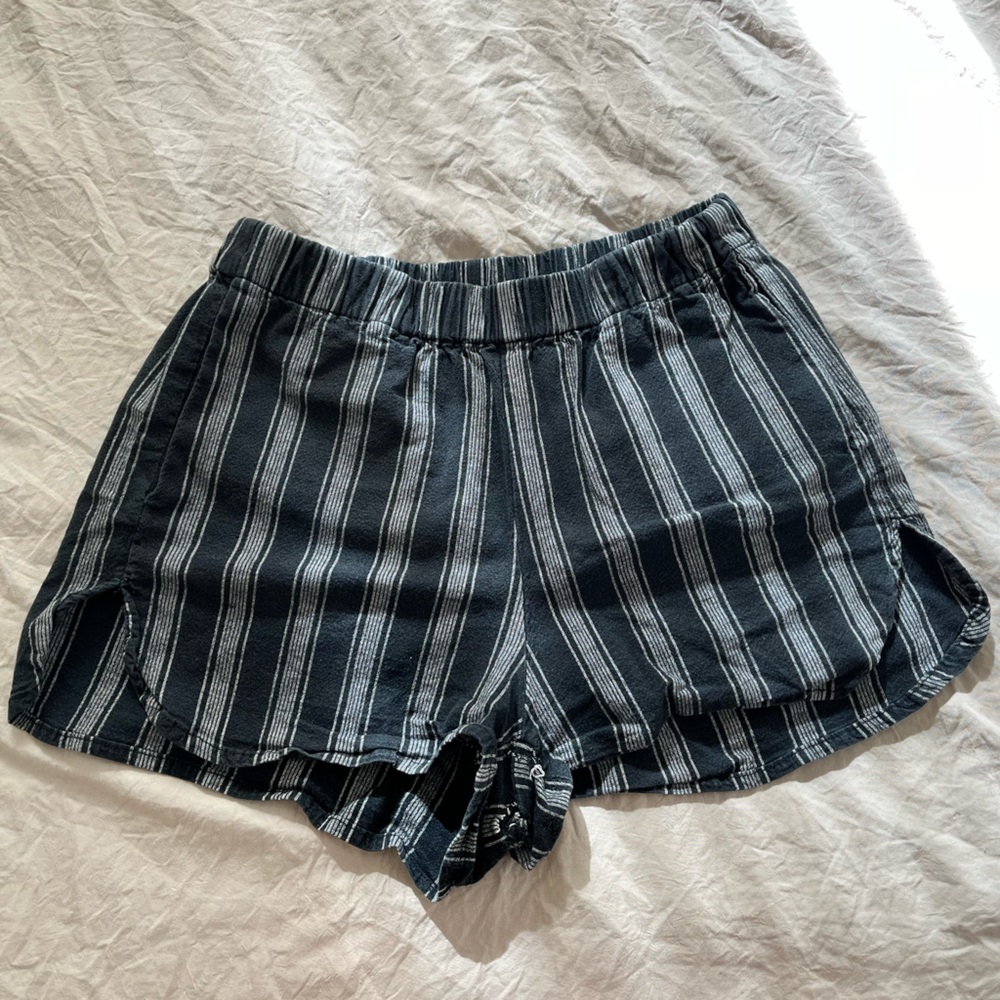 BRANDY MELVILLE shorts